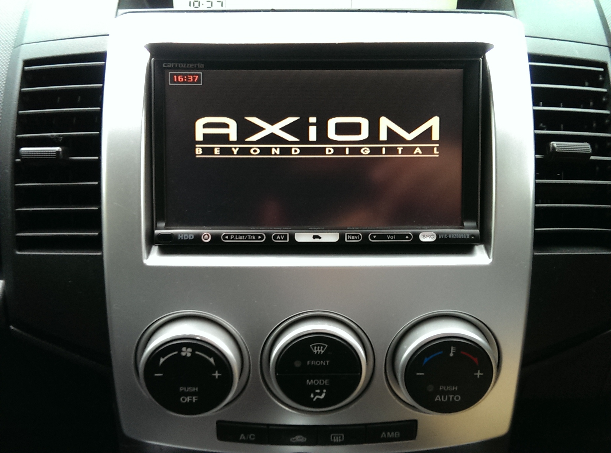 Axiom Car Vision 1100 в Mazda Premacy / Mazda5