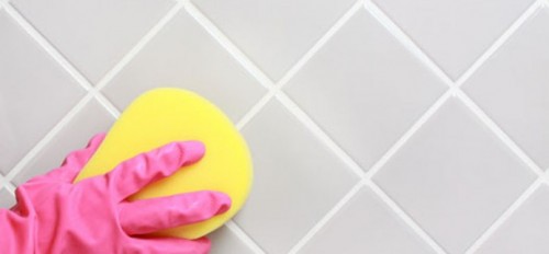 как почистить плитку в ванной