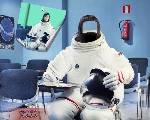 Смешной шаблон для фотомонтажа - Девушка космонавт