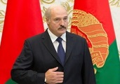 Лукашенко обещает ответить России на торговые запреты