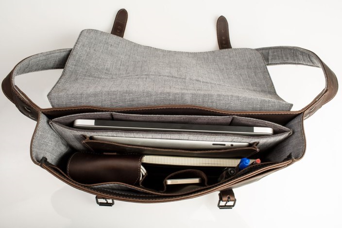 Кожаная сумка Intrepid Journeyman для Macbook Pro/Air 13, iPad, iPhone и других мелочей