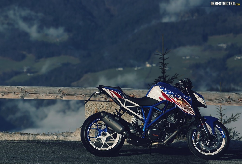 Мотоцикл KTM 1290 Superduke R Patriot Edition (фото)