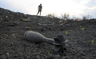 Киев назвал условия отвода тяжелой артиллерии с Донбасса
