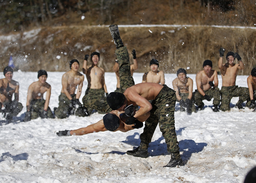 Зимние учения южнокорейского спецназа