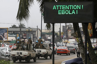 ВОЗ: число новых случаев Эболы в наиболее пораженных странах снижается